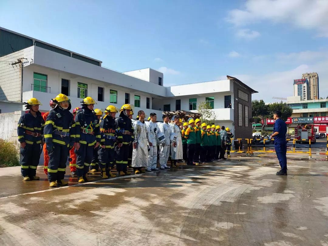 美福石油新店加油站舉行消防應急演練觀摩活動